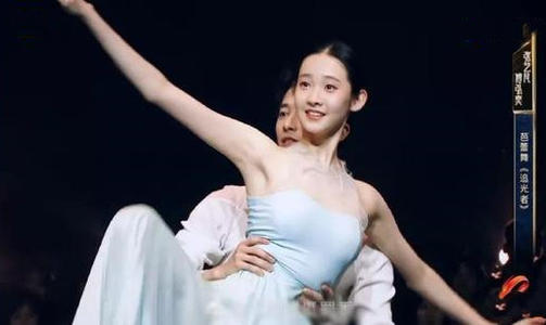 张艺凡舞蹈风暴节目表现回顾(张艺凡参加舞蹈风暴)