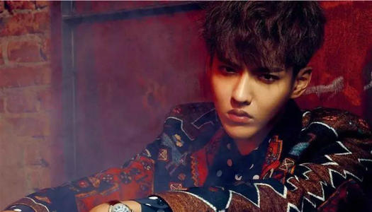 时代峰峻工作人员机场打人(时代峰峻 打人)