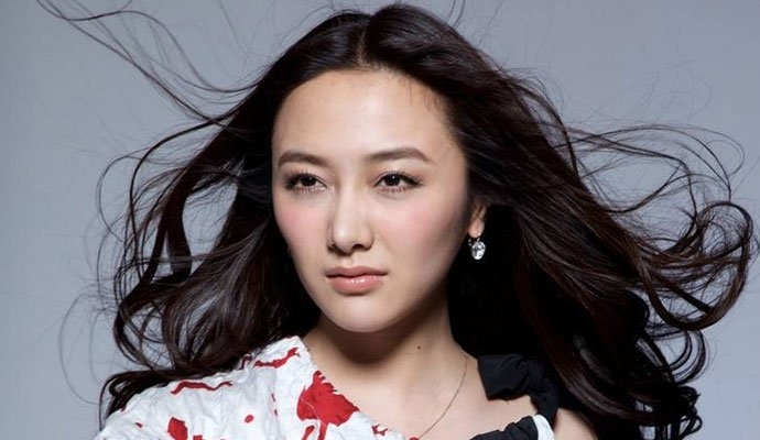 38岁姚笛现状高调复出(39岁姚笛近况)