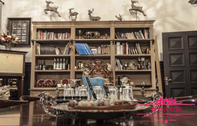 郭敬明现在有多少资产？ 郭敬明的父母系职