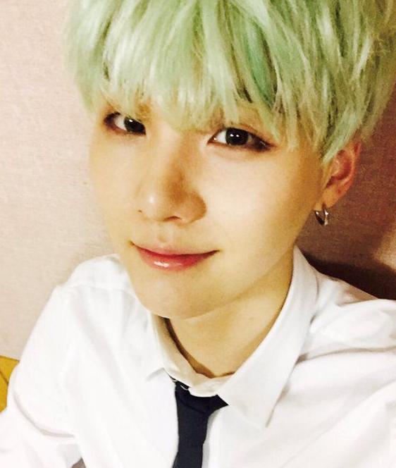 闵玧其为什么叫闵实权？闵玧其和金泰亨怎么