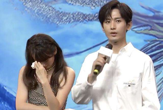 成毅袁冰妍避嫌明显(成毅避开袁冰妍)