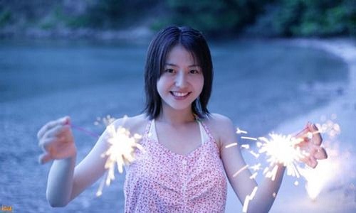 长泽雅美F奶图片