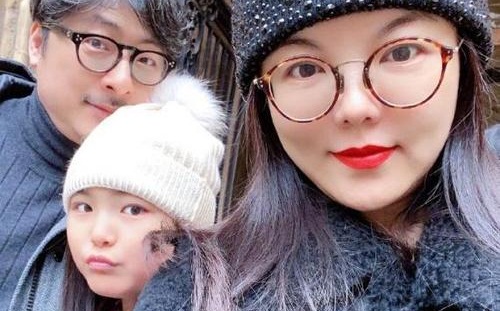 王岳伦与女子举止亲密后道歉(王岳伦道歉后新动向)