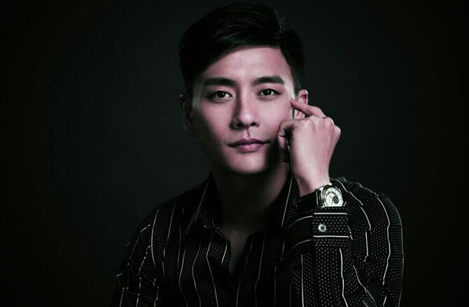 黄宗泽嘴唇为什么发黑是紫黑色 黄宗泽嘴唇为什么发黑是紫黑色