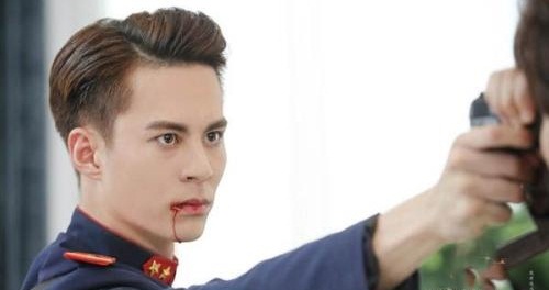 朱鉴然女友是谁和朱一龙什么关系(朱一龙好友女)