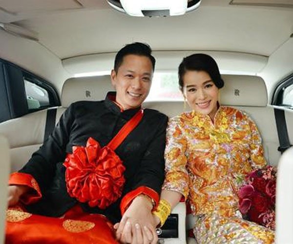 黄宗泽嘴唇为什么发黑是紫黑色 黄宗泽嘴唇为什么发黑是紫黑色