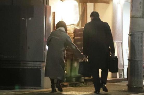 酒井法子为什么叫国际乞丐