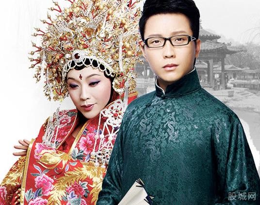 李玉刚为乔任梁写的什么歌?李玉刚和石头什(李玉刚的歌曲为了谁) 李玉刚为乔任梁写的什么歌?李玉刚和石头什(李玉刚的歌曲为了谁)