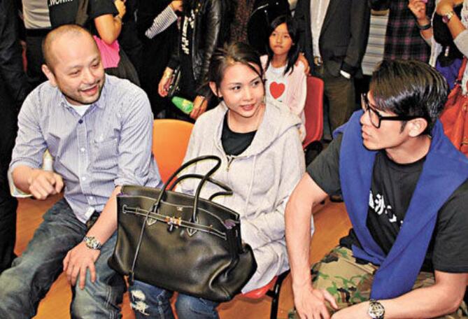 沈嘉伟是怎么捧红余文乐的 沈嘉伟是怎么捧红余文乐的