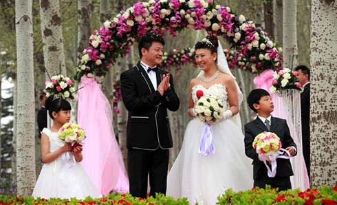 闫学晶的两任老公照片(闫学晶第二个老公照片)