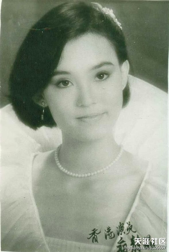 翁静晶年轻照片太美了组图(翁静晶现在的老公)