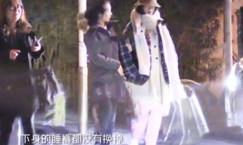 陈坤微博称成了邻居称兄道妹否认倪妮恋情