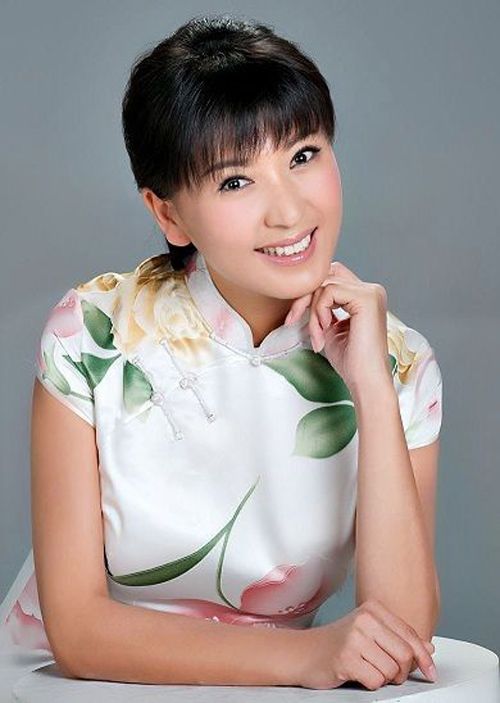 闫学晶的两任老公照片(闫学晶第二个老公照片)