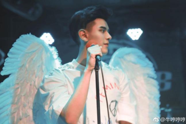 姚弛为什么叫姚哇哇、东哥(姚弛原名叫什么)