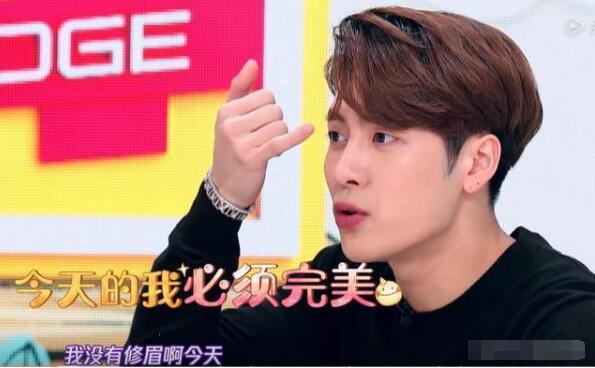 王嘉尔被曝带女网红去夜店蹦迪(王嘉尔夜店咖) 王嘉尔被曝带女网红去夜店蹦迪(王嘉尔夜店咖)