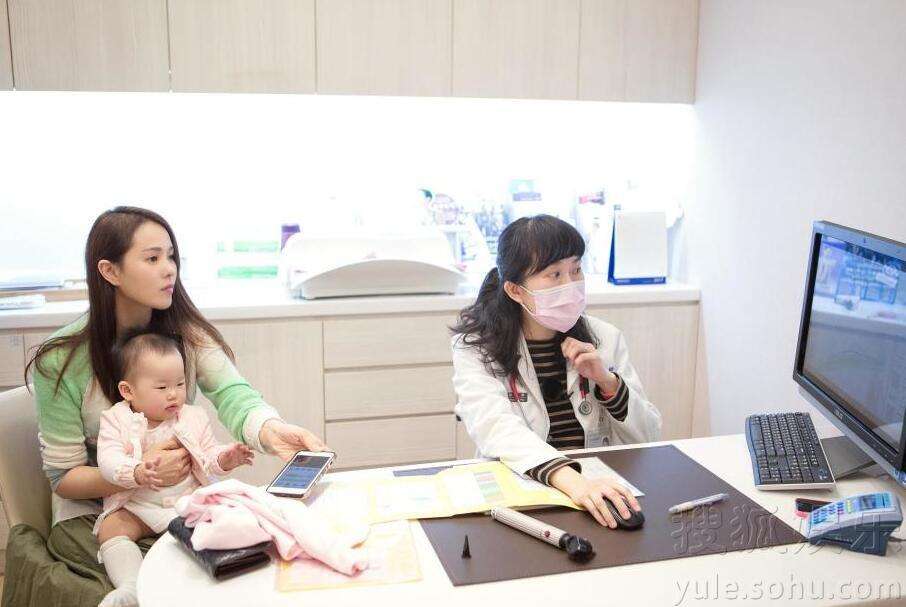 伊能静在妈妈是超人里煮的是什么?伊能静是(妈妈是超人伊能静秦昊视频) 伊能静在妈妈是超人里煮的是什么?伊能静是(妈妈是超人伊能静秦昊视频)