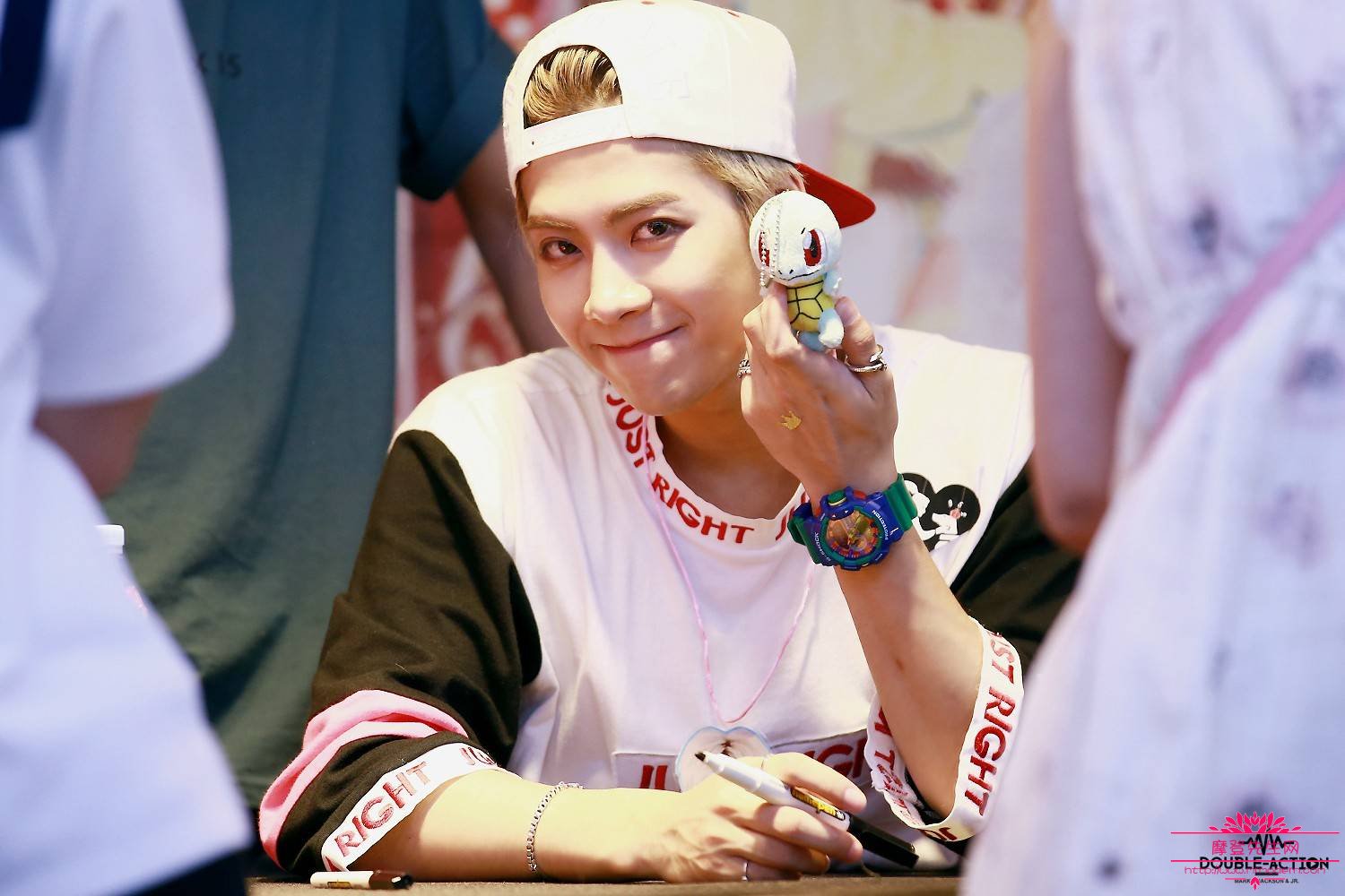 王嘉尔嘎嘎的称号是怎么来的？王嘉尔被韩国(王嘉尔是什么意思)