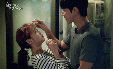 朴海镇脸上的疤痕怎么来的？朴海镇被人叫仙(朴海镇整容前)