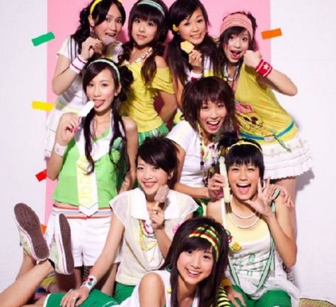 黑涩会美眉罕见合体庆生变化巨大(黑涩会美眉成员如今)