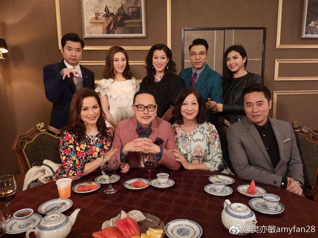 樊亦敏卖鱼是真的吗(樊亦敏卖鱼 照片)