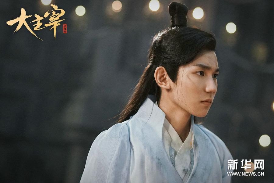 天蚕土豆写小说赚多少钱?天蚕土豆上天天向 天蚕土豆写小说赚多少钱?天蚕土豆上天天向