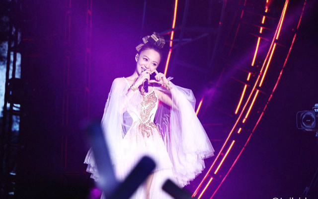 张韶涵为什么隐退了几年？张韶涵为什么和父(张韶涵隐退真正原因)