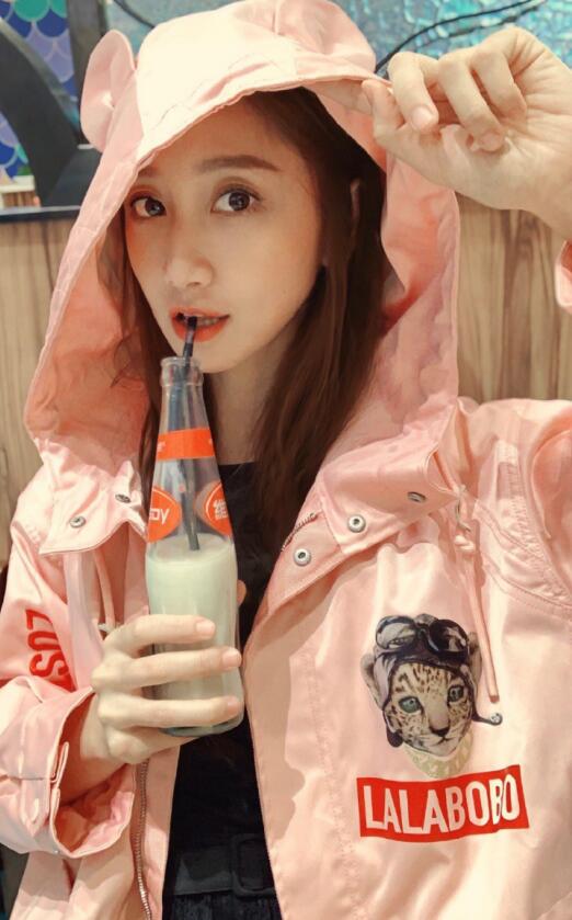 陈彦妃和苗圃太像了(陈彦妃和苗圃对比照) 陈彦妃和苗圃太像了(陈彦妃和苗圃对比照)