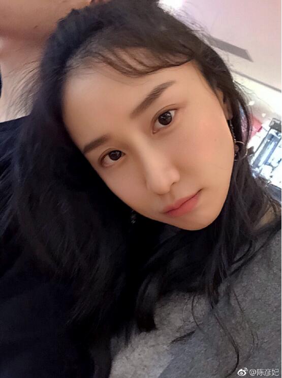 陈彦妃和苗圃太像了(陈彦妃和苗圃对比照)