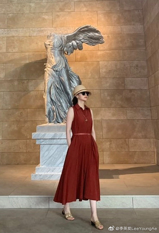 李英爱年轻时候的照片(李英爱长相) 李英爱年轻时候的照片(李英爱长相)