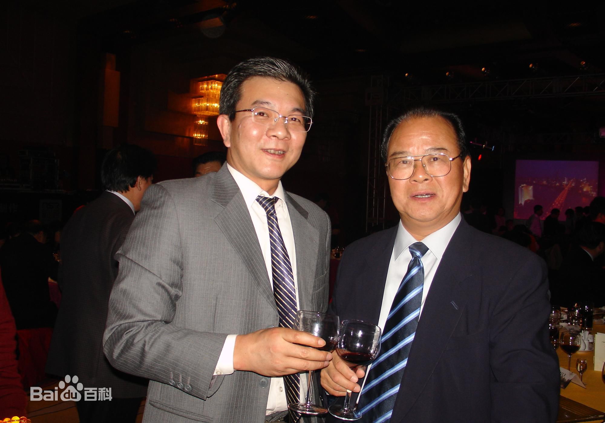 《乌龙闯情关》释小龙孙耀威再相聚(乌龙闯情关小和尚) 《乌龙闯情关》释小龙孙耀威再相聚(乌龙闯情关小和尚)