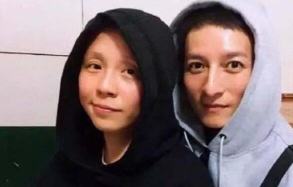 李维嘉代言翻车被骂失德艺人(李维嘉代言疑似翻)