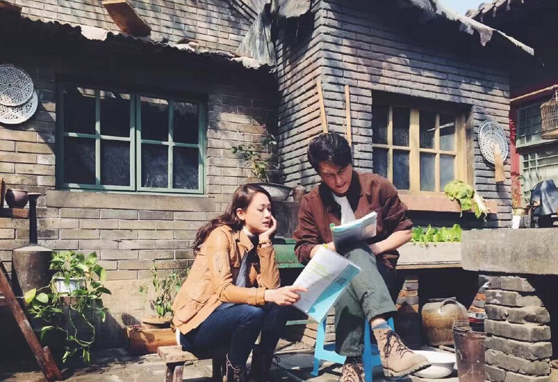 圈内人对靳东的评价如何？靳东的演技到底怎