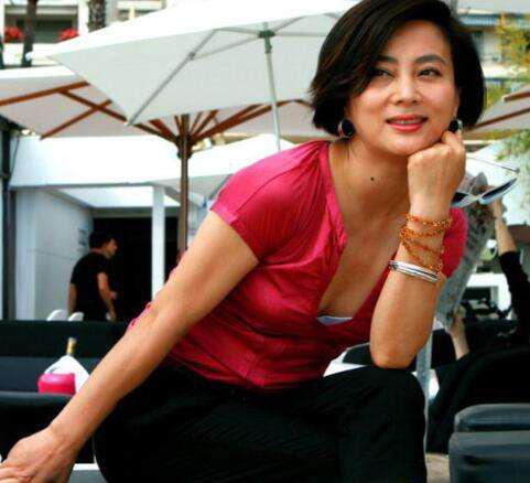 李玲玉和孙俪是什么关系?李玲玉的老公照片(李玲玉和老公合影)