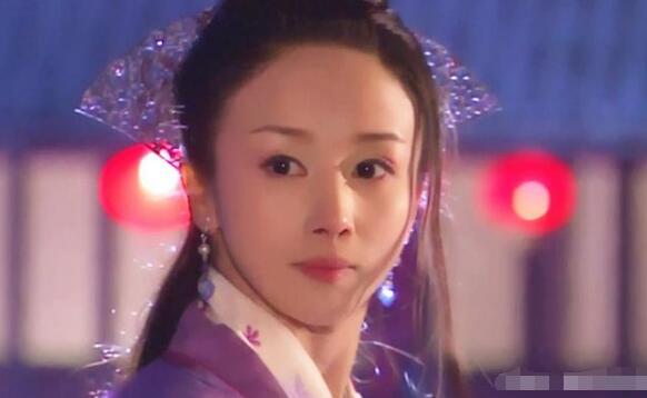 孙菲菲整容整成僵尸脸图(孙菲菲什么时候整的容)