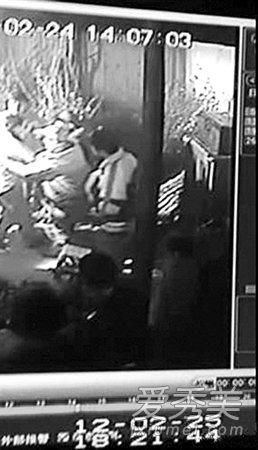 边潇潇的老公文杰年龄资料(边潇潇公开与导演文杰的恋情) 边潇潇的老公文杰年龄资料(边潇潇公开与导演文杰的恋情)