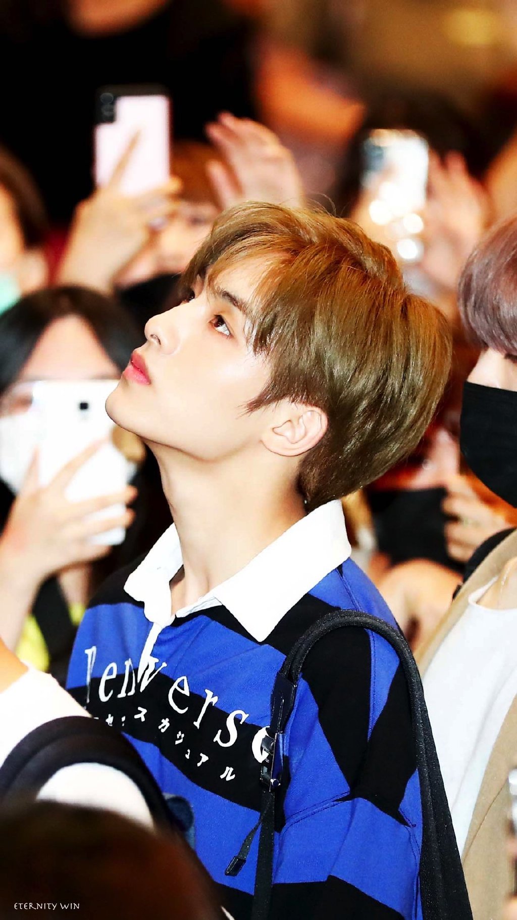 董思成中戏和刘昊然是同学吗？董思成家境情