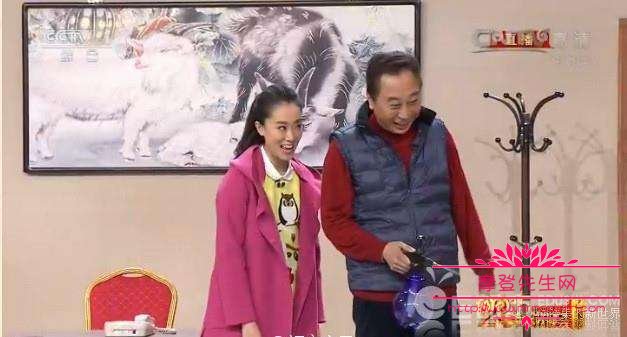 张小斐是冯巩的徒弟吗？张小斐为什么没有踢(张小斐和冯巩是师徒吗)