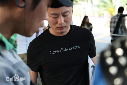 边潇潇的老公文杰年龄资料(边潇潇公开与导演文杰的恋情) 边潇潇的老公文杰年龄资料(边潇潇公开与导演文杰的恋情)