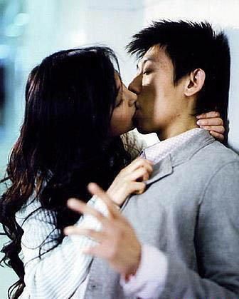 李冰冰演过的吻戏图片