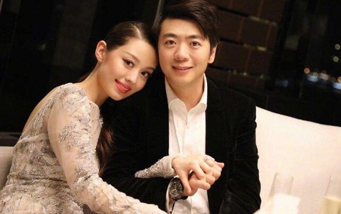 吉娜抱起150斤的郎朗是什么梗(吉娜和郎朗身高) 吉娜抱起150斤的郎朗是什么梗(吉娜和郎朗身高)