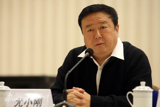 尤小刚和邬倩倩为什么离婚？尤小刚和周庭伊(尤小刚坦言情用邬倩倩便宜)