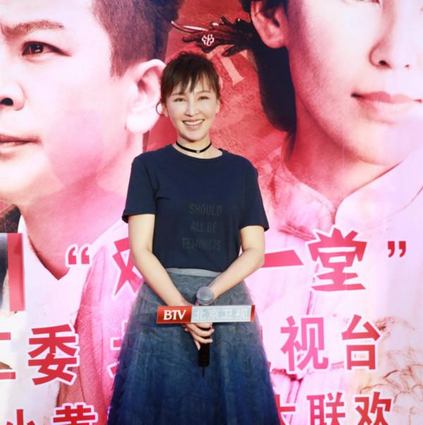 岳丽娜是不是假牙？她是不是整容了