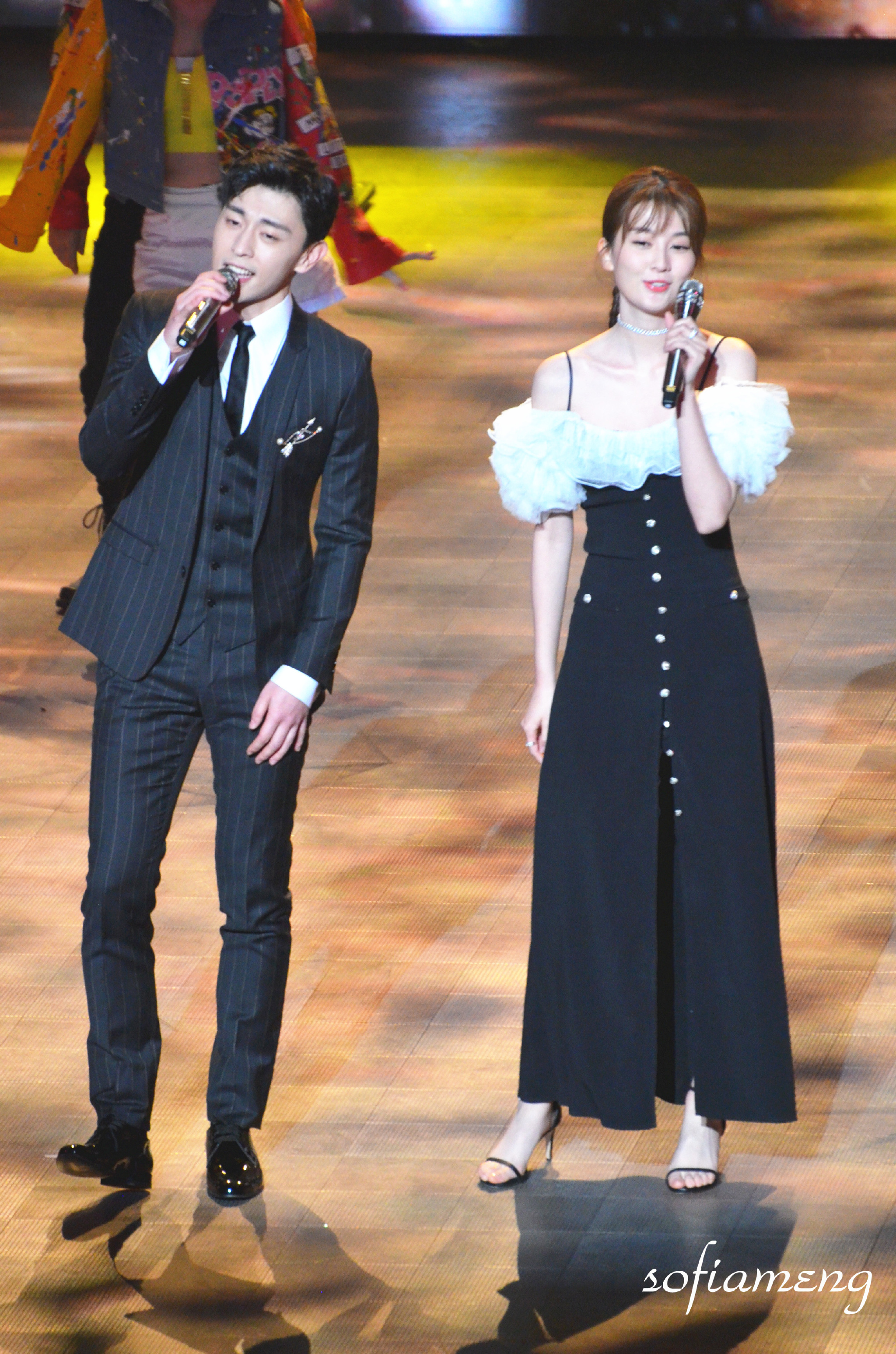 乔欣家里到底干什么的家境这么好 乔欣家里到底干什么的家境这么好