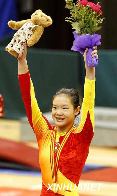 女子体操名将程菲近况(体操运动员程菲跳)
