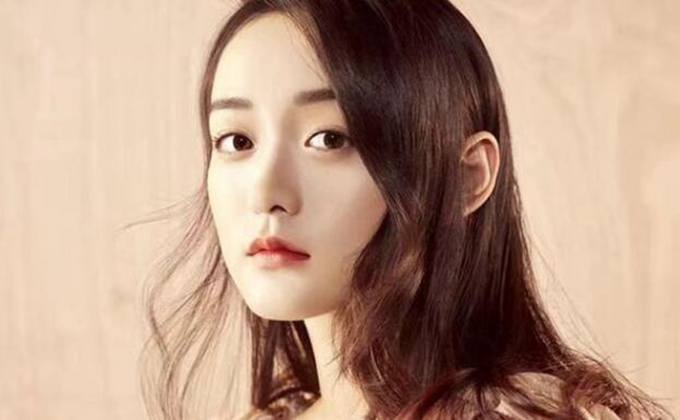 何泓姗匆匆那年被排挤是怎么回事?何泓姗家 何泓姗匆匆那年被排挤是怎么回事?何泓姗家