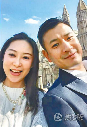 杨怡车震罗仲谦陶醉疑似KJ图