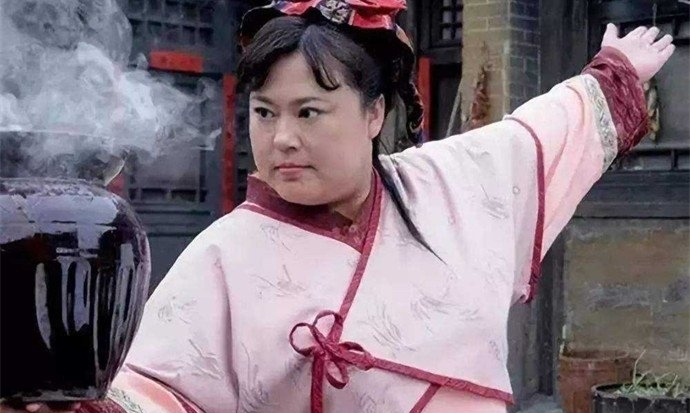 李菁菁宣布退出娱乐圈是被副导演封杀吗(李菁菁为什么被500导演封)