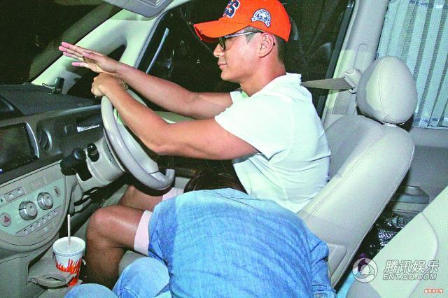 杨怡车震罗仲谦陶醉疑似KJ图