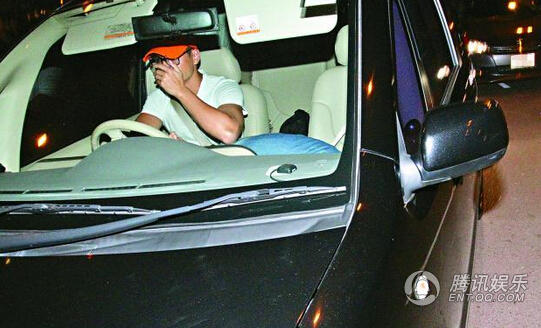 杨怡车震罗仲谦陶醉疑似KJ图